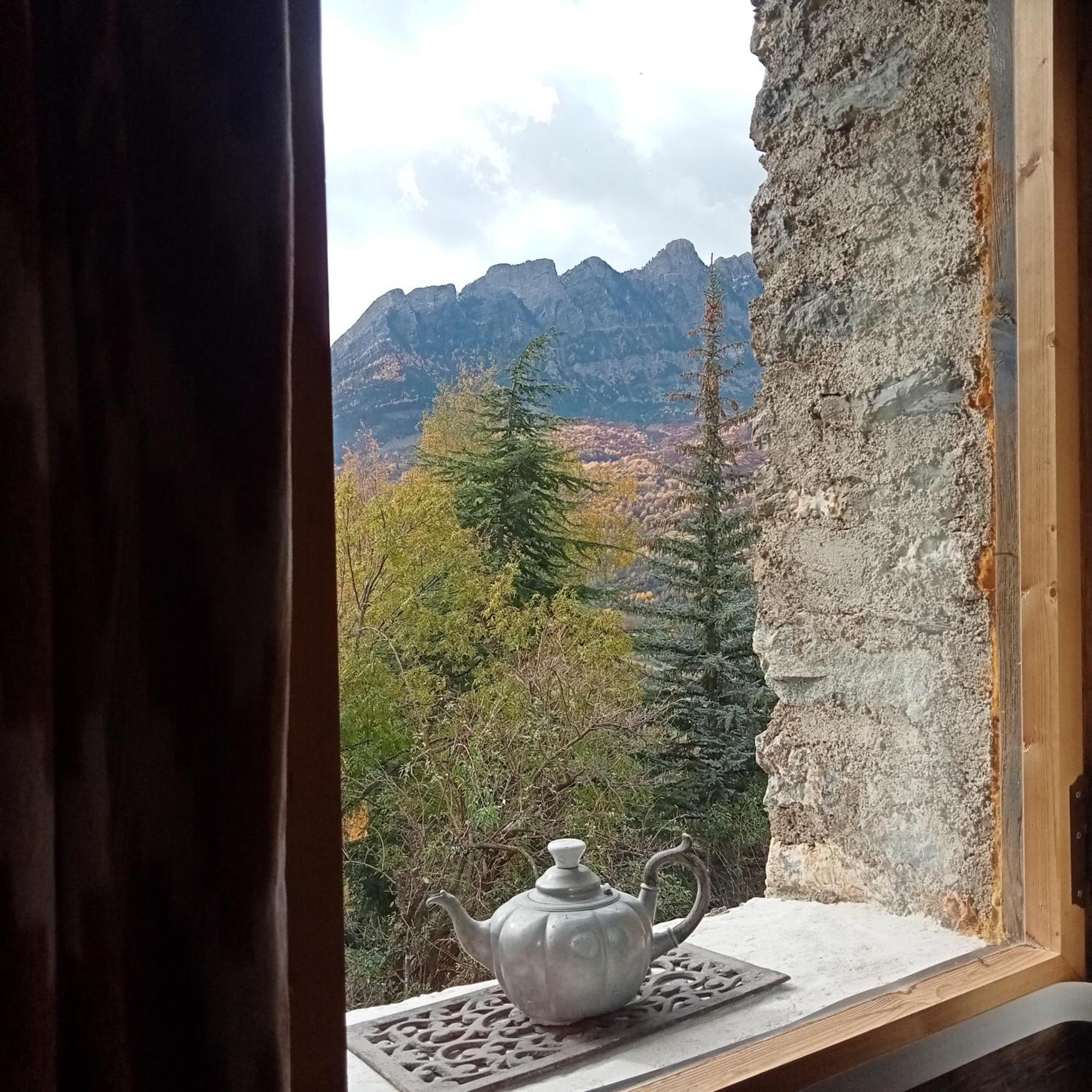 Suite En Cuadra Pajar, Casa Rural Hoz de Jaca Kültér fotó