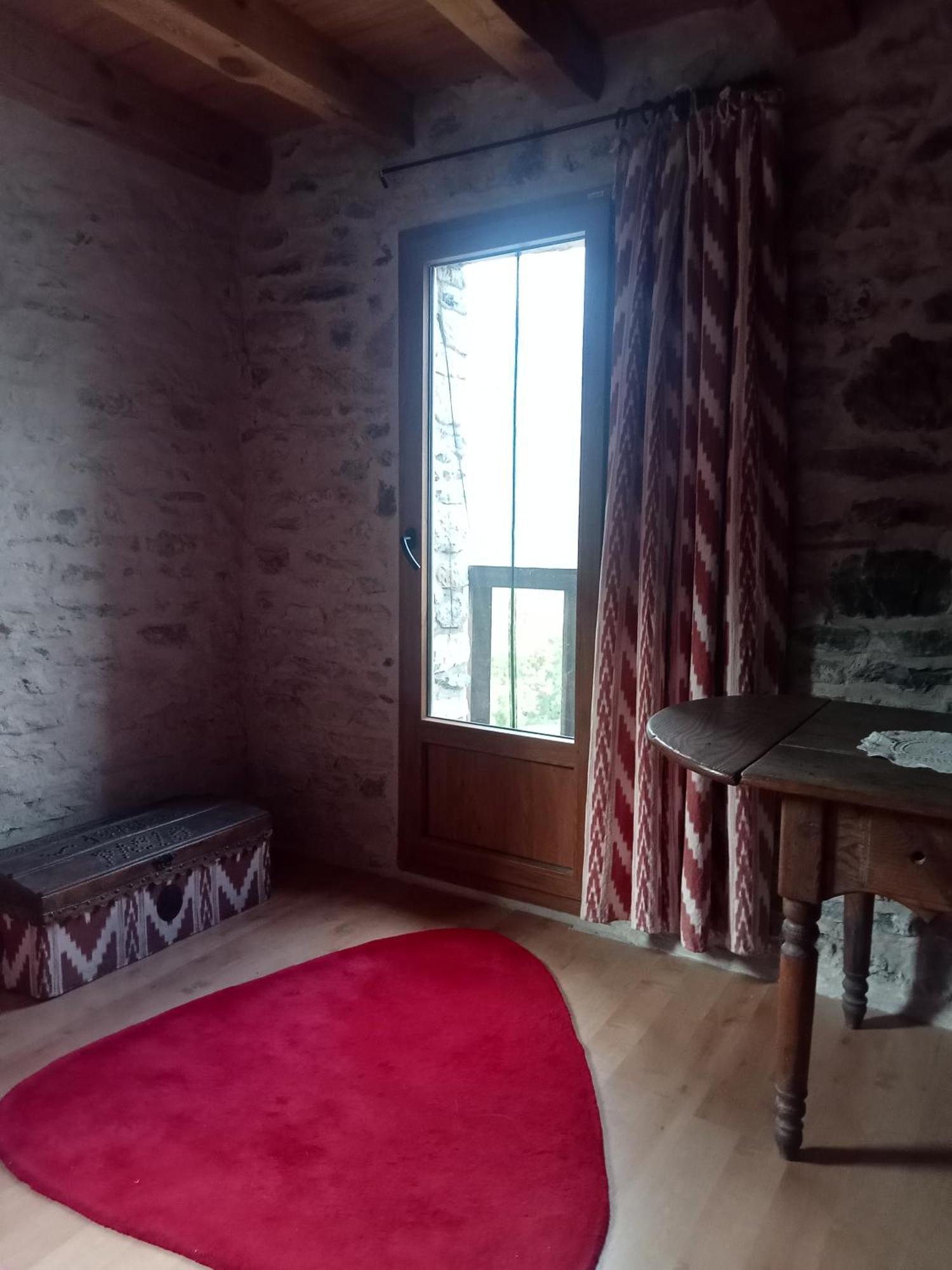 Suite En Cuadra Pajar, Casa Rural Hoz de Jaca Kültér fotó
